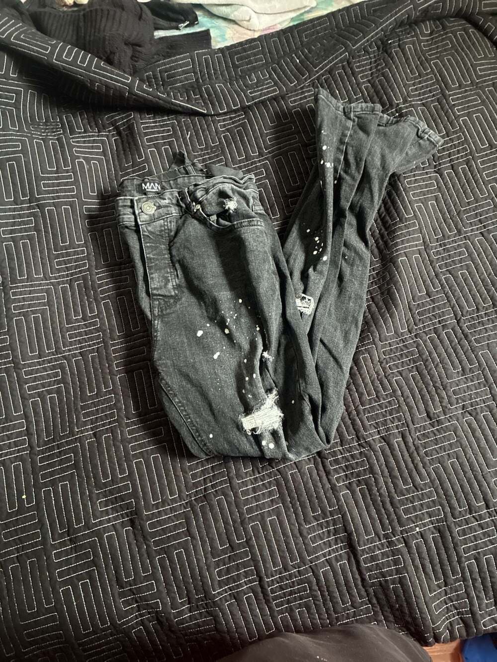 BoohooMAN Black Distressed Paint Splatter Skinny Jeans Size 36